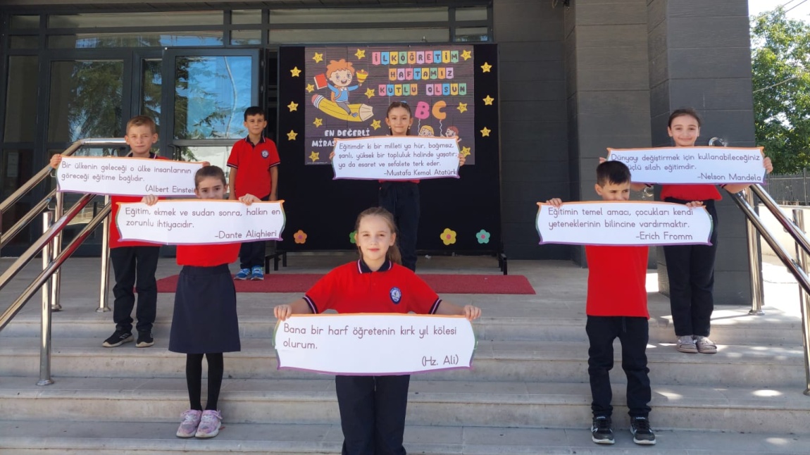 İLKÖĞRETİM HAFTASI KUTLANDI